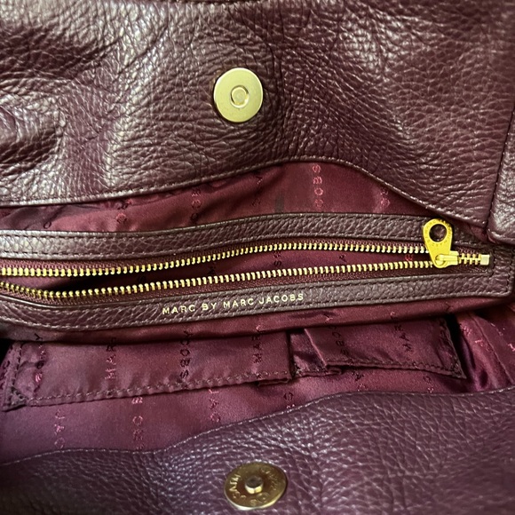 Mark Jacobs Leather Tote/Crossbody - Picture 11 of 11